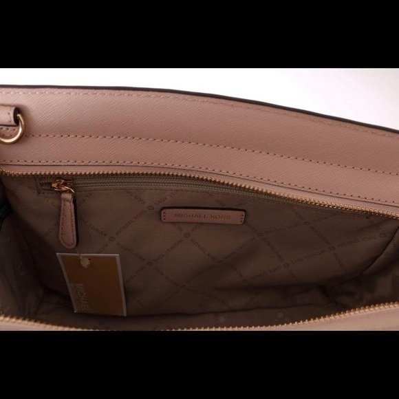 Michael Kors Gold Studded Purse 👛 🌸 - Picture 3 of 7